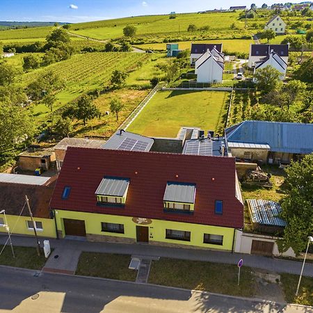 Winifera Penzion Pavlov Exterior photo